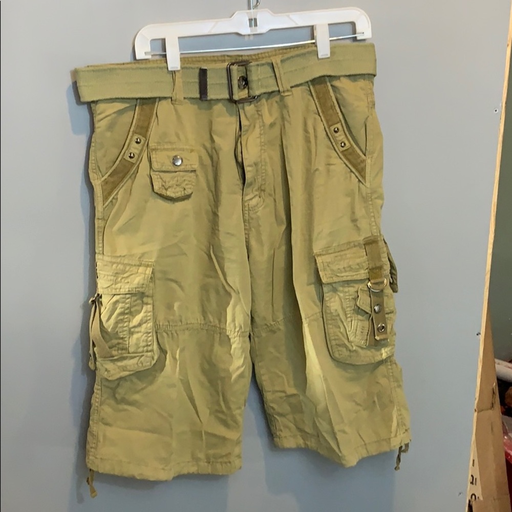 Brand new pair of shorts size 32